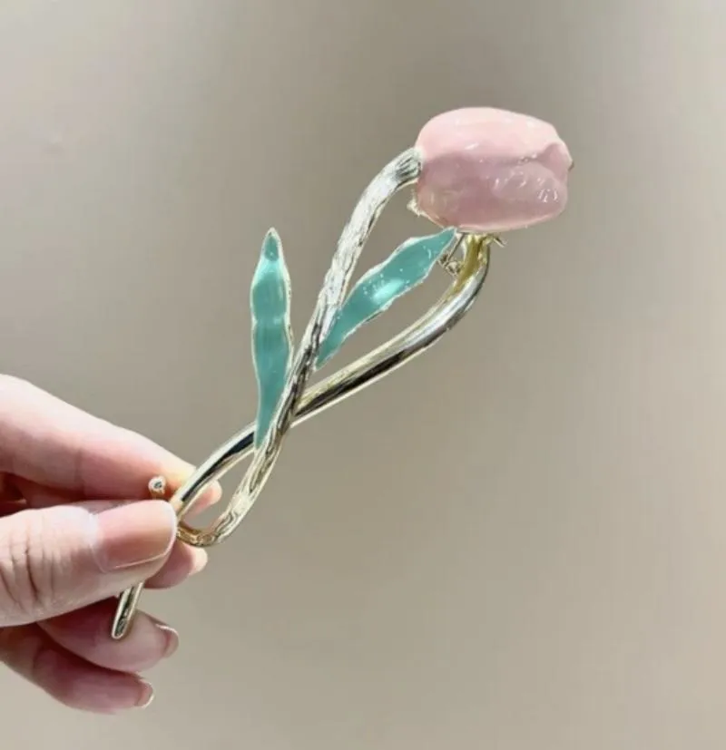 Dainty Floral Hair Claw Clip