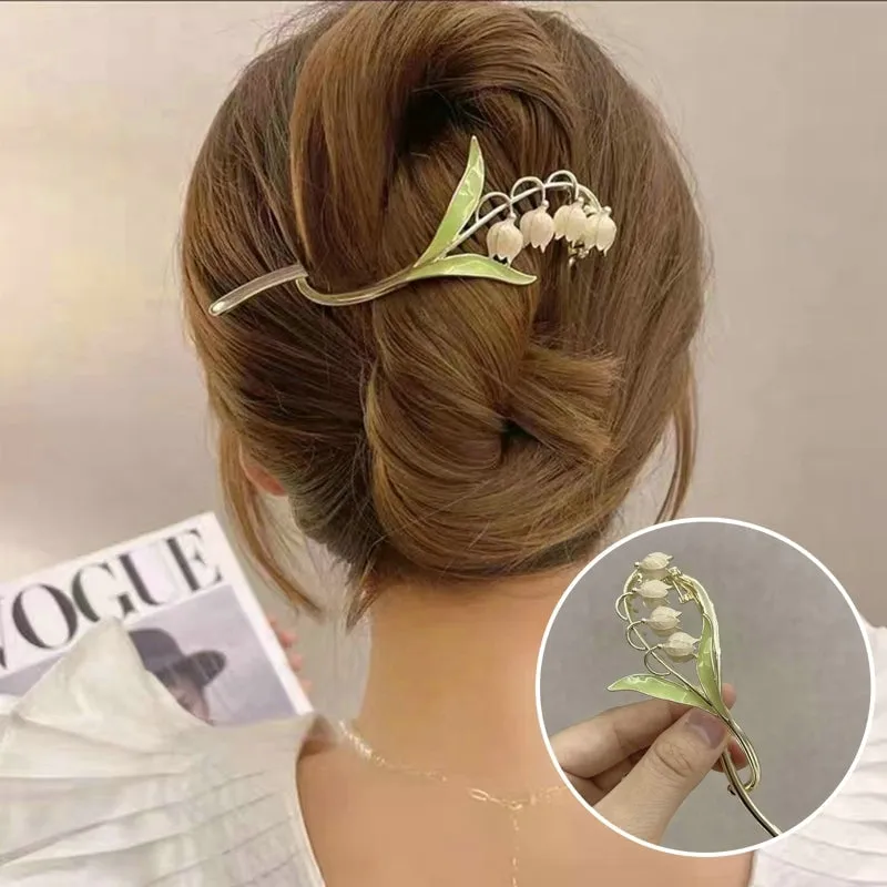 Dainty Floral Hair Claw Clip