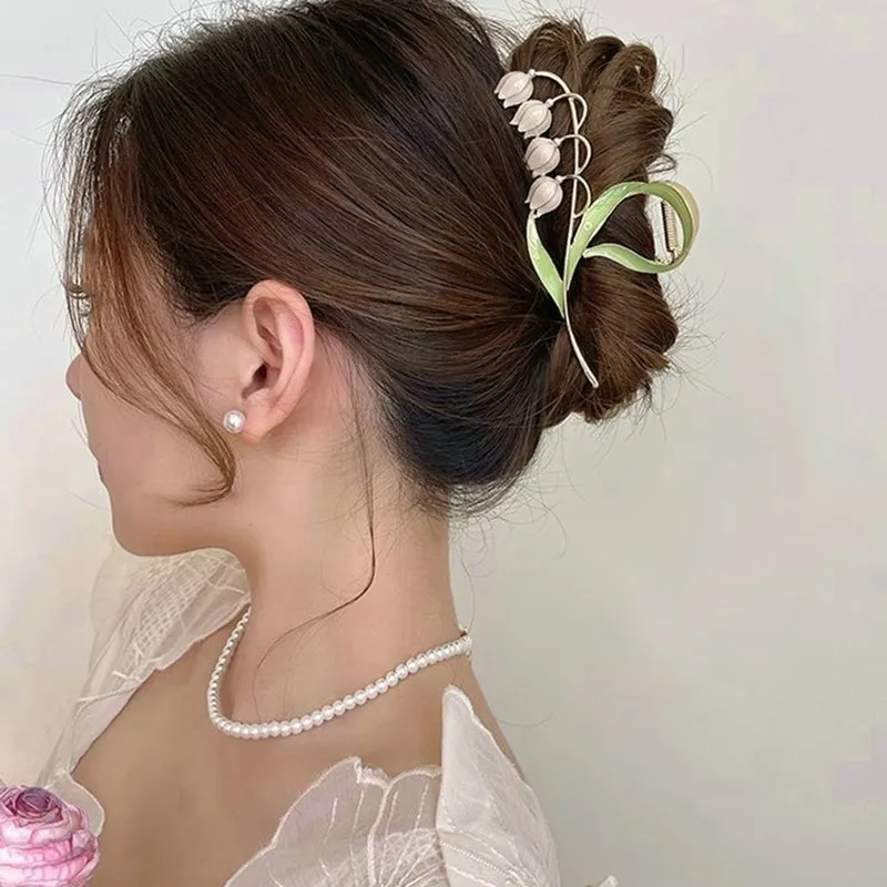 Dainty Floral Hair Claw Clip