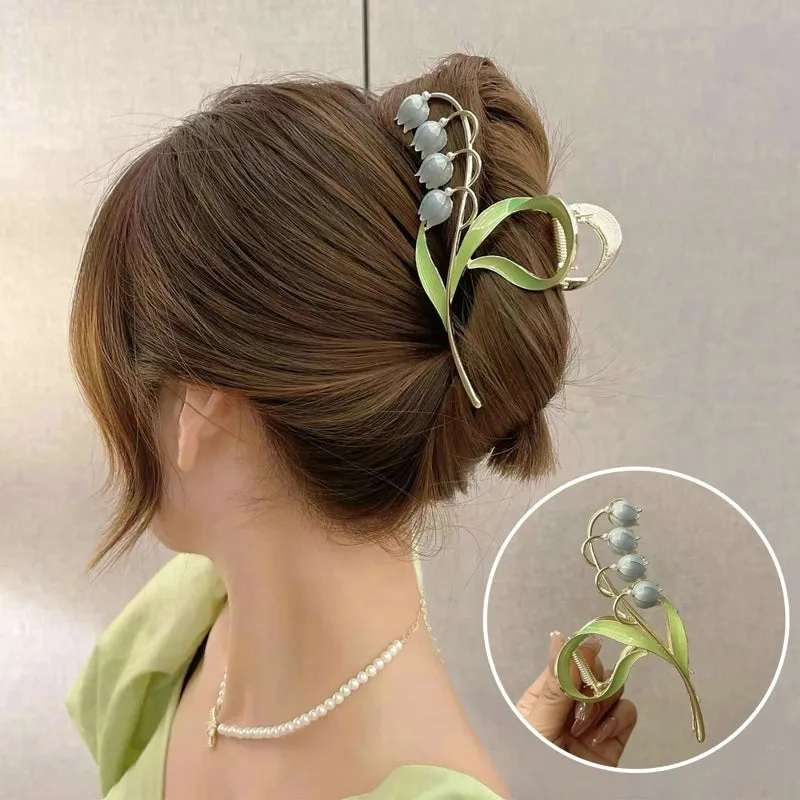 Dainty Floral Hair Claw Clip