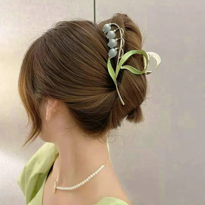 Dainty Floral Hair Claw Clip