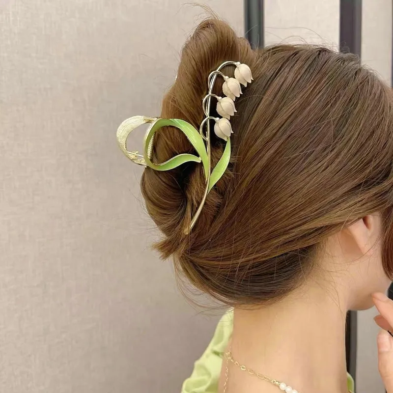 Dainty Floral Hair Claw Clip