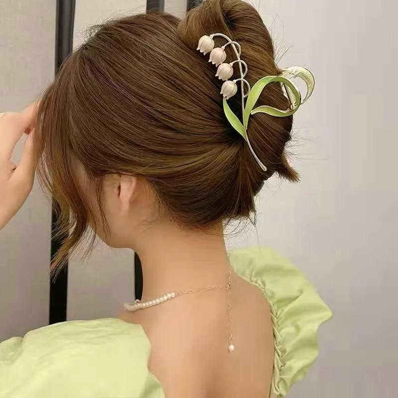 Dainty Floral Hair Claw Clip