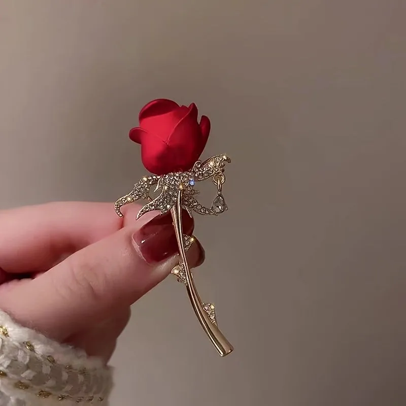 Fashion Unique And Exquisite Flashing Rhinestone Red Rose Water Drop Brooch Corsage Fixed Clothes Pin High-End Accessories