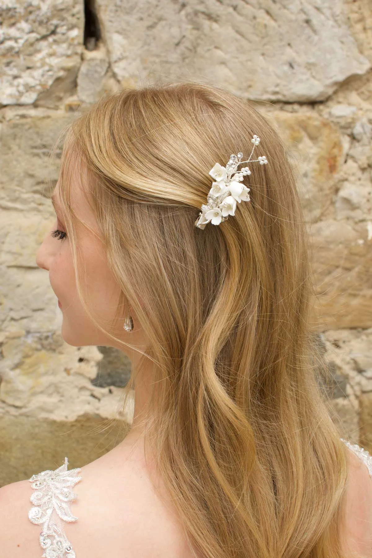 Millicent - Dainty Porcelain Flower Pearl Bridal Hair Clip